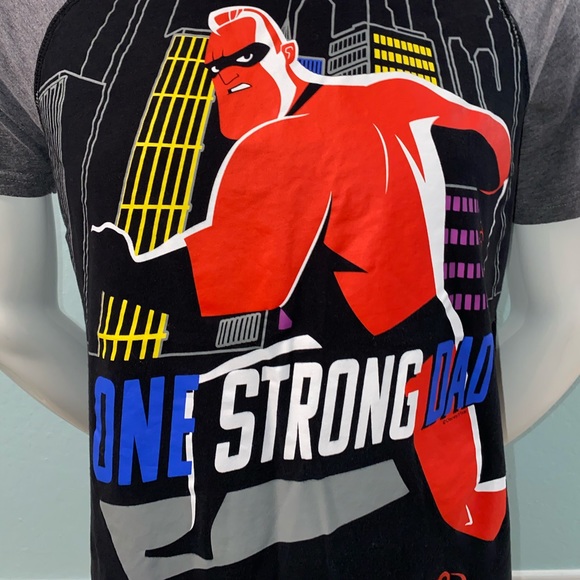 T-Shirt - Picture 3 of 5